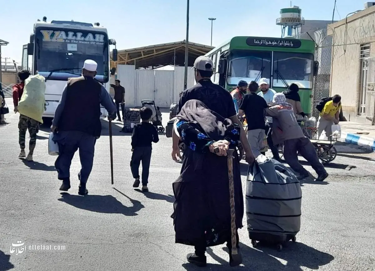 بازگشت گروهی اتباع غیرمجاز افغانستانی از مرز دوغارون در کمتر از ۲ ساعت + تصاویر