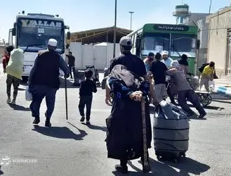 بازگشت گروهی اتباع غیرمجاز افغانستانی از مرز دوغارون در کمتر از ۲ ساعت + تصاویر