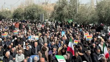 حضور گسترده مردم در نمازجمعه تهران در فضای باز مصلی