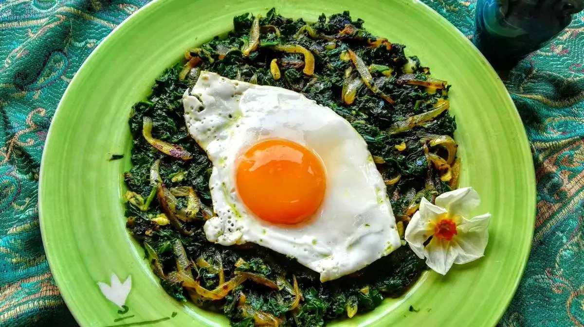 ناهار فردا: نرگسی اسفناج؛ دستور پخت یک غذای اصیل و سریع ایرانی