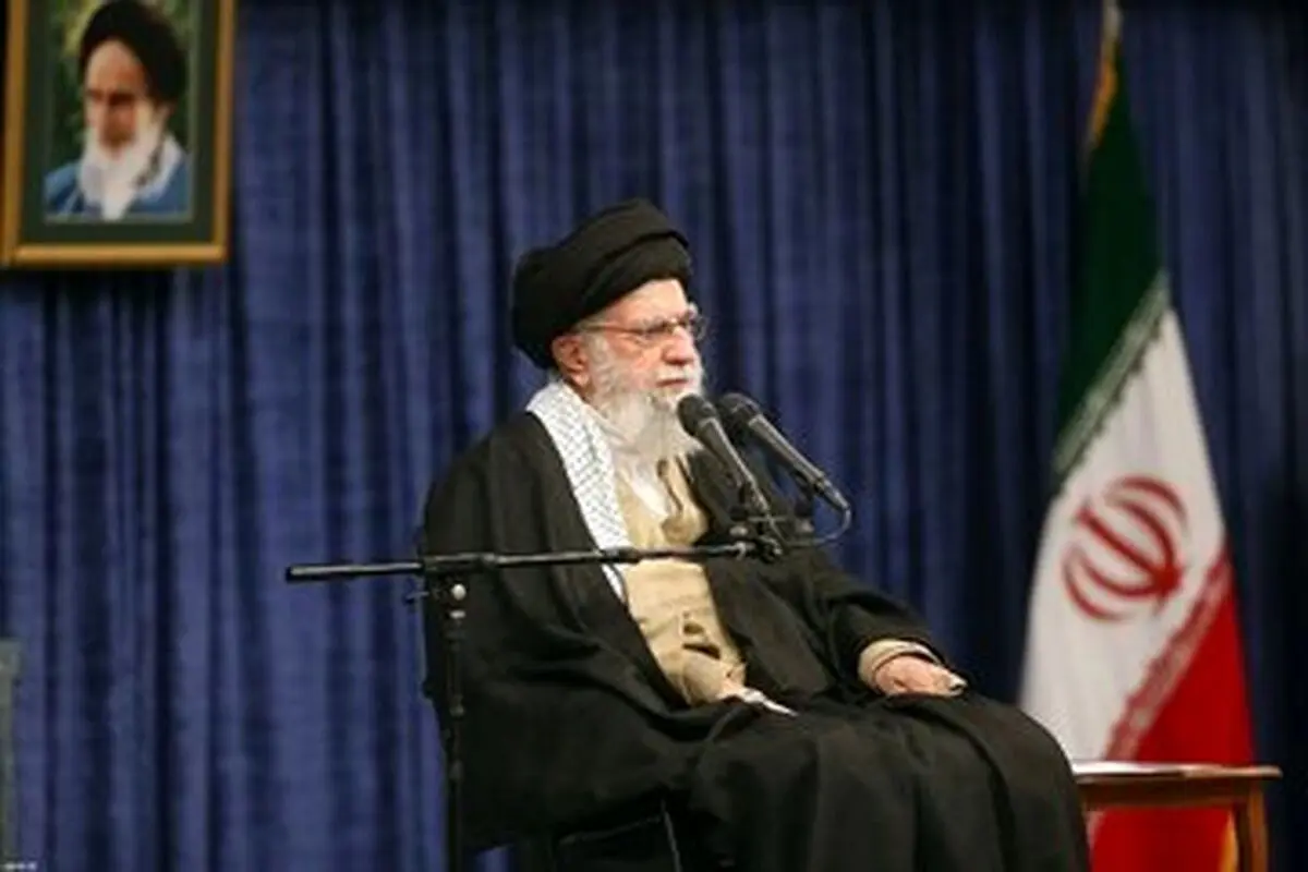 رهبر معظم انقلاب : ایران به برکت تلاش فراوان توانست دارای چرخهٔ کامل سوخت هستهای بشود