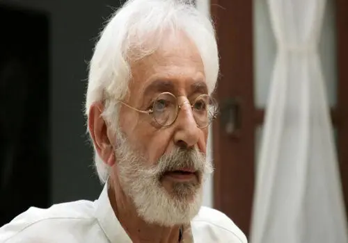 عکس قدیمی و متفاوت جمشید مشایخی در دهه ۱۳۱۰ منتشر شد