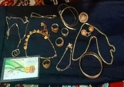 رانندگی دختر ۱۳ ساله با تاکسی در ساوه خبرساز شد
