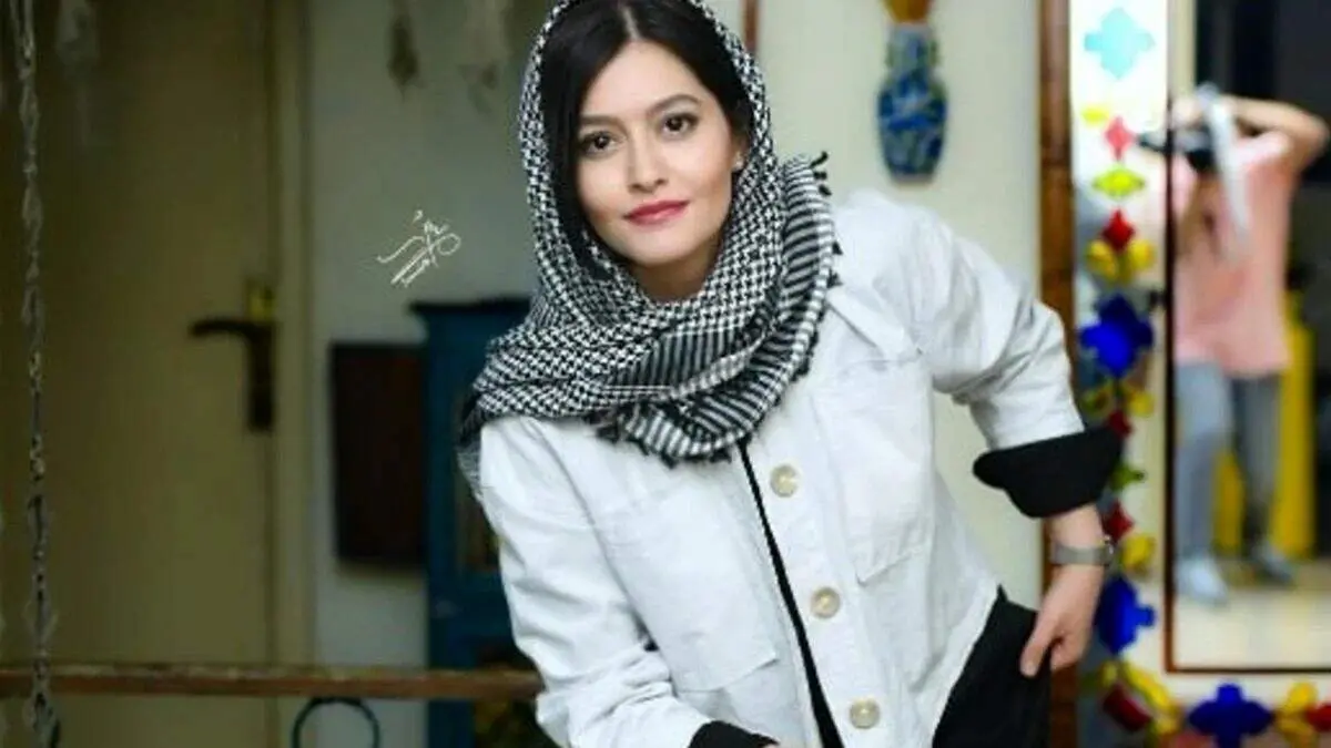 پردیس احمدیه با ژست یوگا در حال و هوای بهاری!