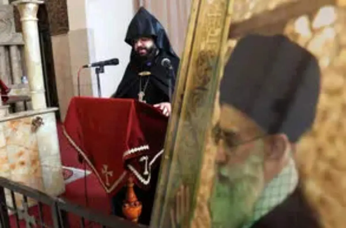 مراسم چهلم رهبر شهید انقلاب در کلیسای سرکیس مقدس/عکس