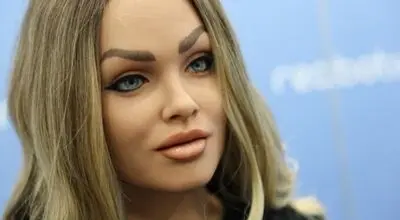 وقتی ربات‌ها معلم می‌شوند؛ حضور یک آموزگار انسان‌نما در مدرسه نیویورک