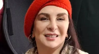 «افسانه بایگان» 31 ساله در حال قایق‌سواری با «رضا رویگری»؛ دهۀ 70