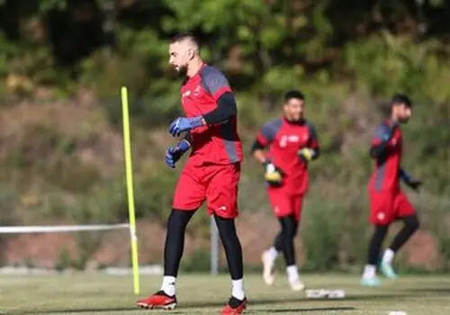 
درخشان: پرسپولیس تحت هر شرایطی باید تراکتور را شکست دهد
