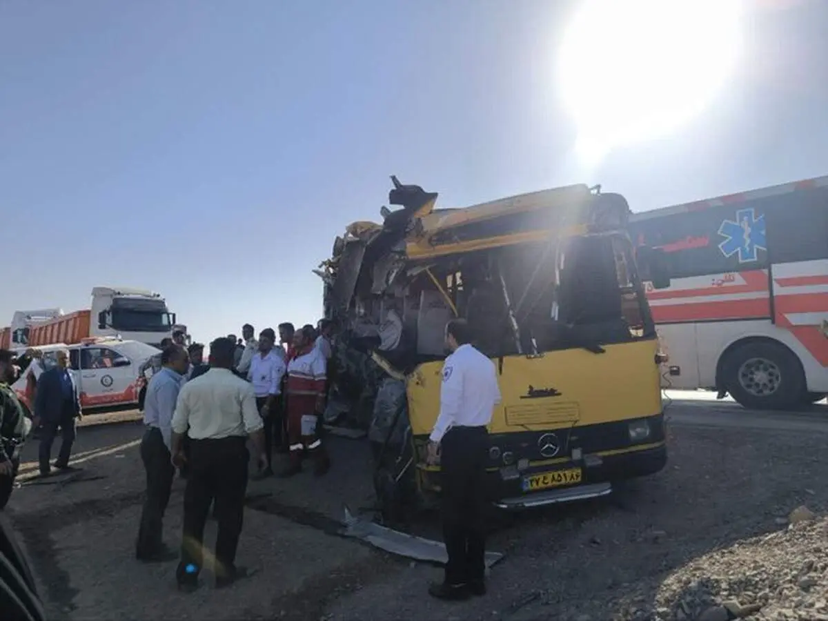 تصادف ‌اتوبوس حامل دانشجویان در جاده سمنان 