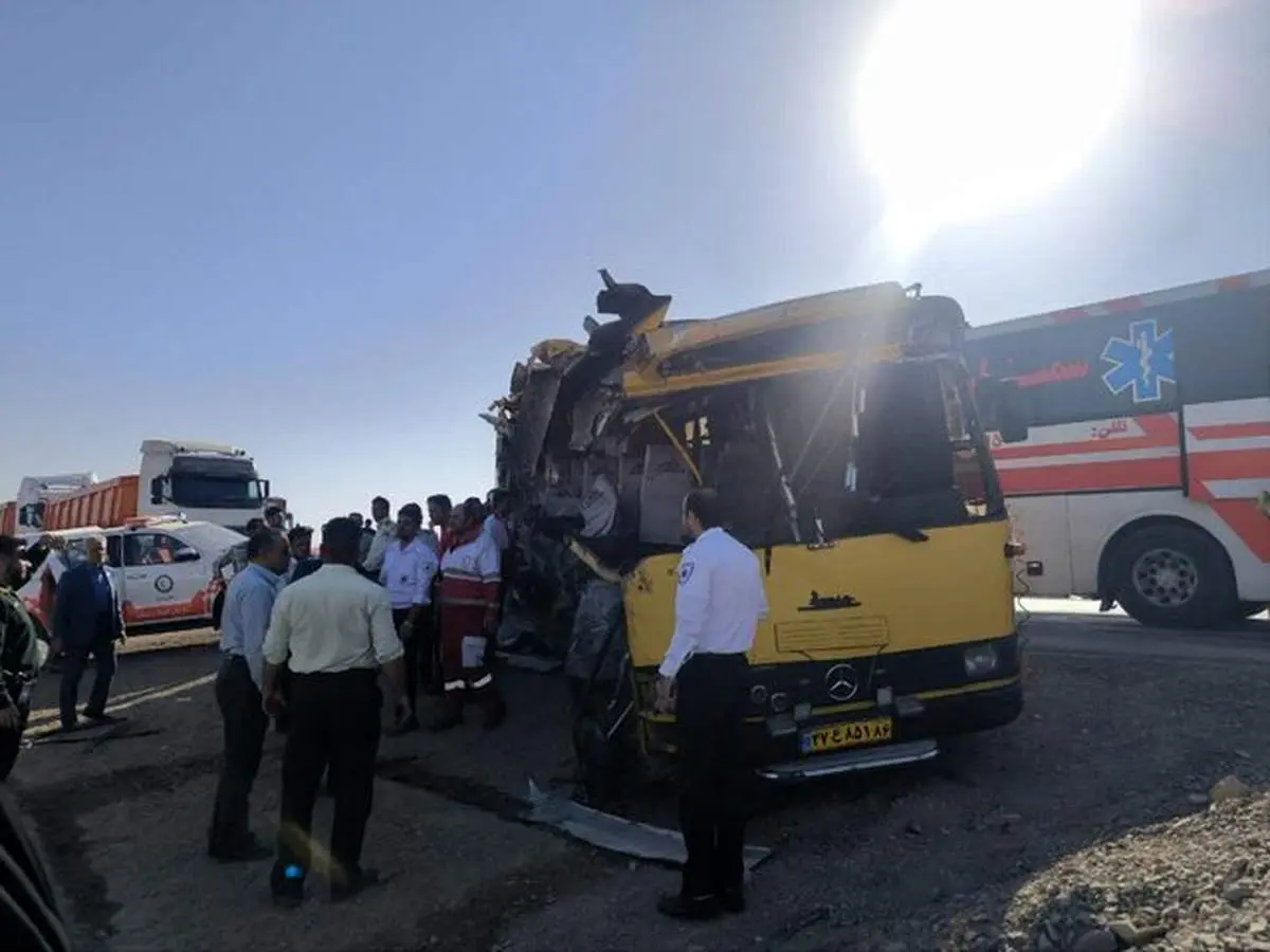 تصادف ‌اتوبوس حامل دانشجویان در جاده سمنان 