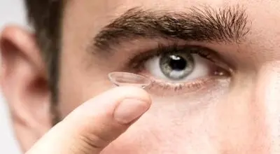 خوابیدن با لنز چشمی خطرناک است؟