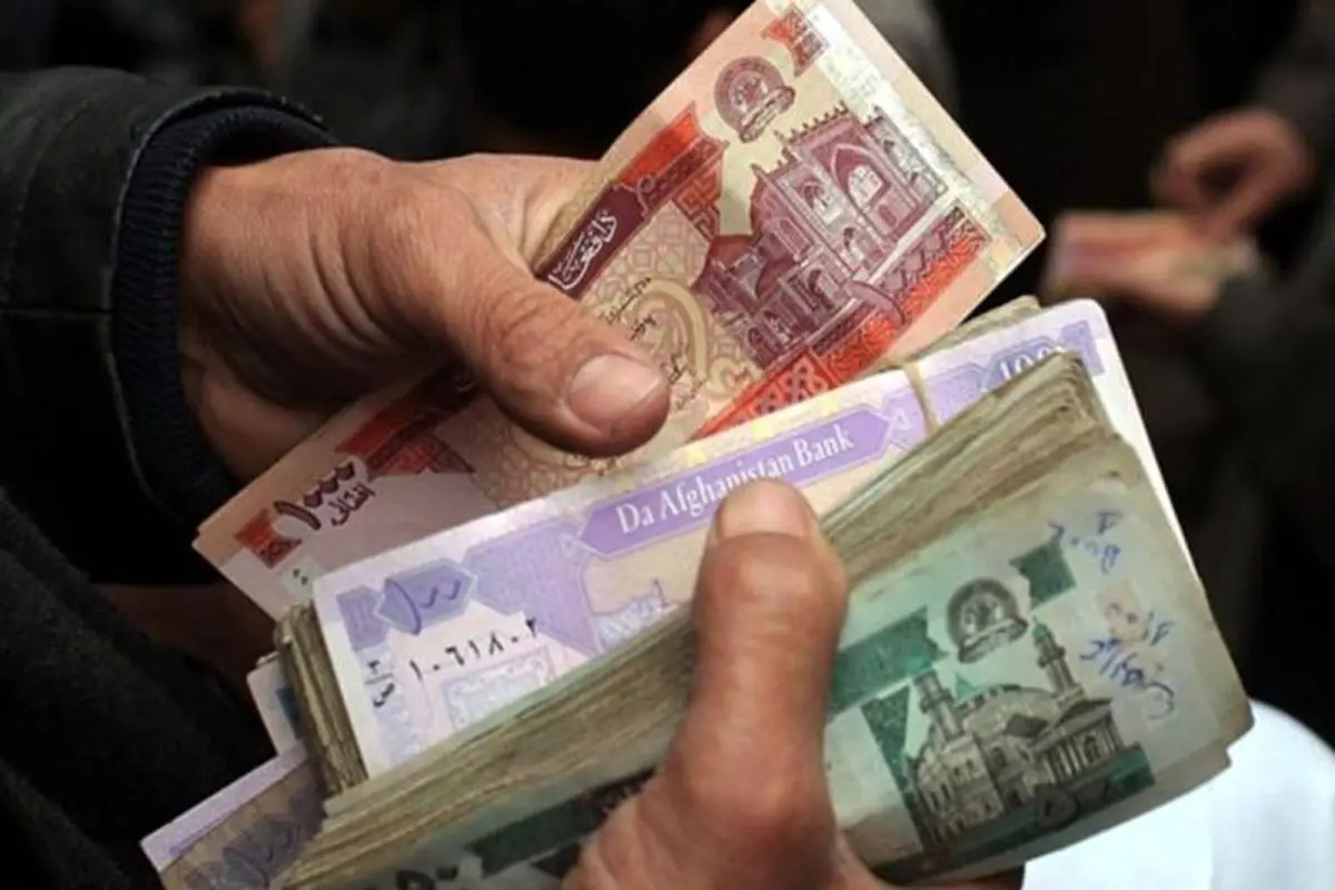 ارزش واحد پول افغانستان به دلار نزدیک شد