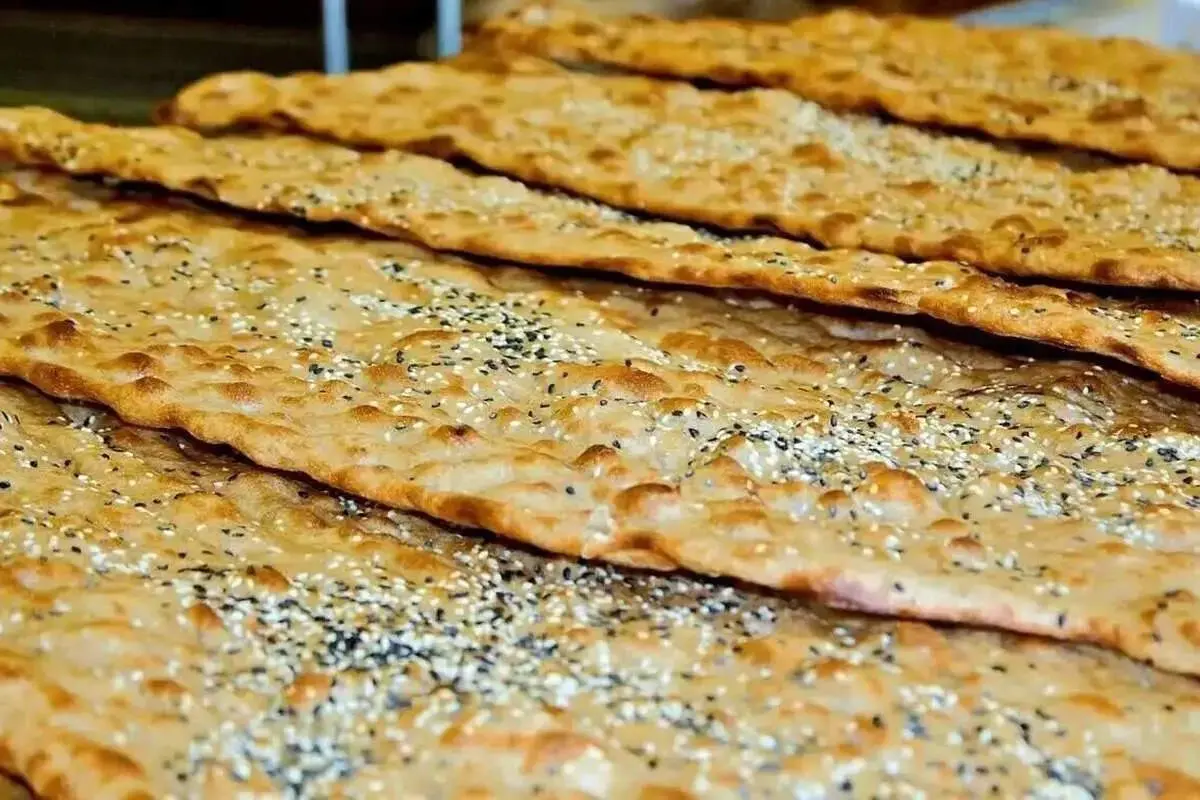چرا پس از خروج ۱.۵ میلیون افغان، قیمت نان سنگک همچنان بالاست؟