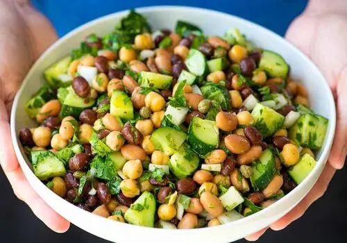 با این دستور، سالاد سزار را حرفه‌ای درست کنید
