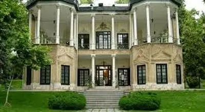 تکذیب شایعه تخلیه کاخ نیاوران؛ مدیر مجموعه ازچیدمان موزه خبر داد
