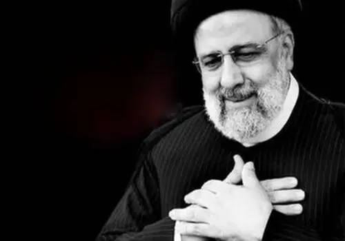 عکسی از تابوت ابراهیم رئیسی، وزیر خارجه، امام جمعه تبریز و دیگر همراهان رئیس جمهور