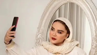 ویدیویی عجیب از بهاره رهنما با لباس تور مشکی و گل رز همراه با گویندگی