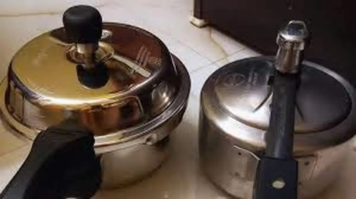 اهمیت سوت زدن زودپز
