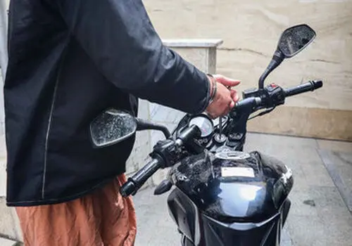 کیفرخواست سارق گردنبند بانوی سالمند صادر شد
