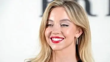 اقدام تبلیغاتی بدون مجوز یک بازیگر معروف روی تابلوی مشهور شهر