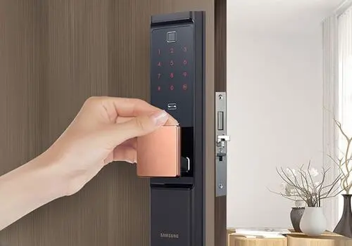  ۸ گام اساسی برای مقابله با تهدیدات سایبری در تلفن‌ همراه+ اینفوگرافیک