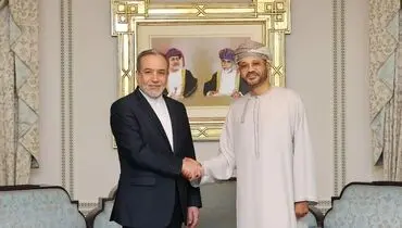 عراقچی: با همتای عمانی درباره مدیریت تنگه هرمز گفتگو کردم + عکس