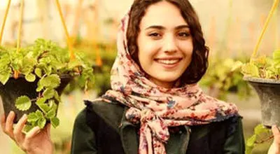ژست‌های دلبرانه نگار خانم سریال عملیات مهندسی در ماشین