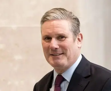  استارمر: بازگشایی تنگه هرمز آسان نیست/ این جنگ ما نیست 