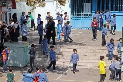 ساعت فعالیت مدارس این استان تغییری نمی‌کند
