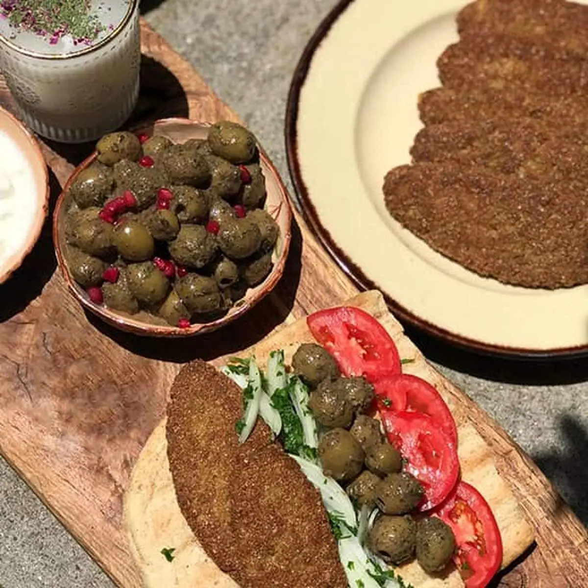 دستور تهیه کتلت لاهیجان؛ غذایی خوشمزه و محبوب