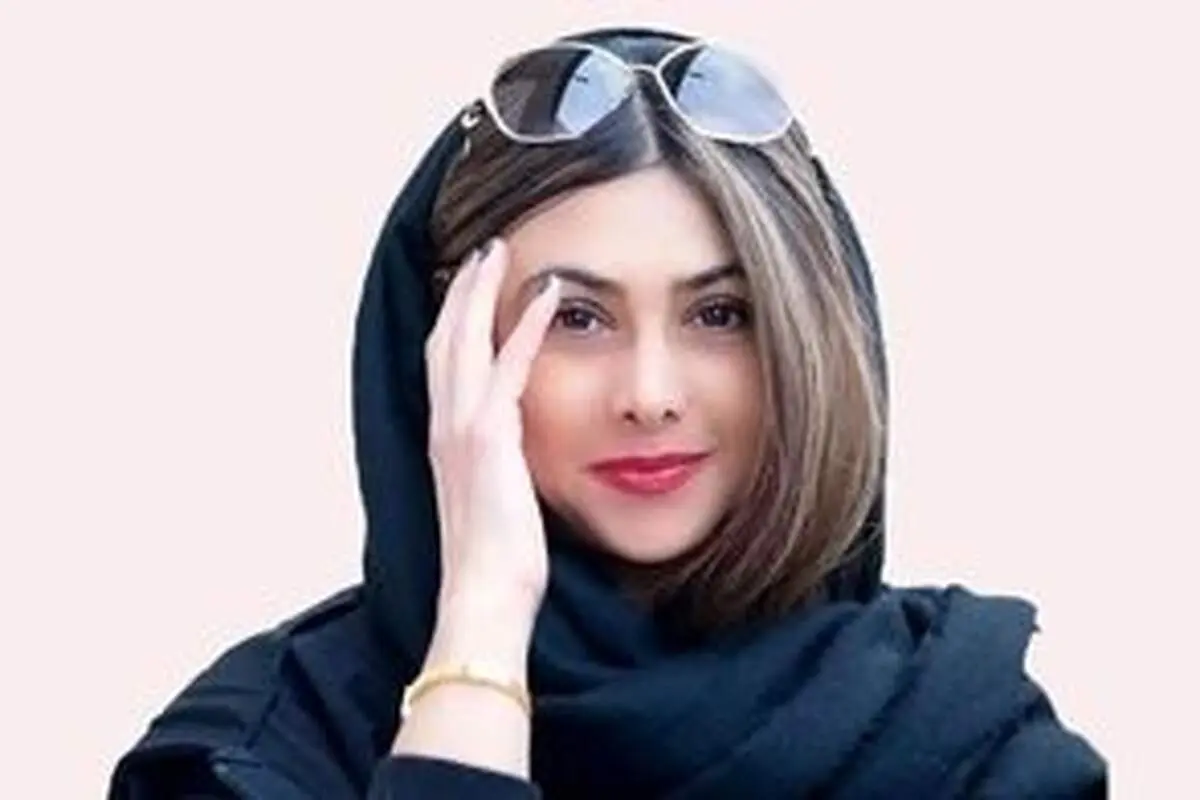 تصویری از آزاده صمدی بعد از ورود به دنیای مدلینگ