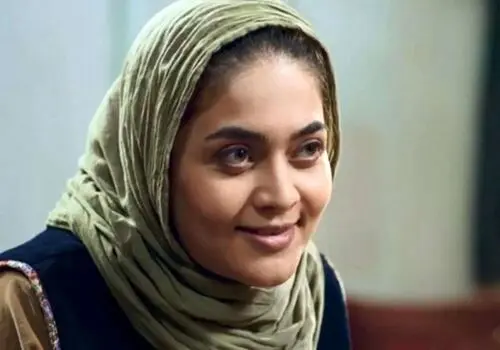 الهام پاوه نژاد با این عکس به استقبال یلدا رفت