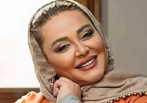 چهره بدون آرایش بهاره رهنما با تیپ مشکی دخترانه 