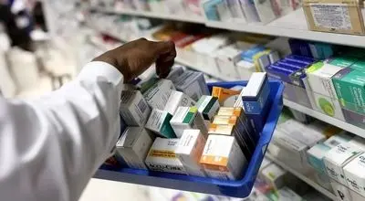 دپوی دارویی کشور به‌جای ۶ ماه فقط یک تا دو ماه است