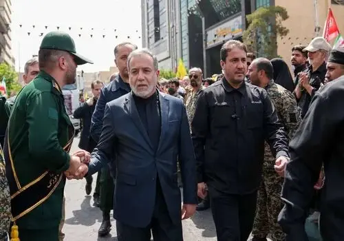 عروس های خانواده رهبر شهید چه کسانی هستند؟/ 4 پسر رهبری با کدام خانواده ها وصلت کردند؟/ اینفوگرافی