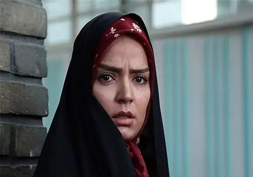 سپیده خداوردی «بازیگر آوای باران» تولد 44 سالگی‌اش را در کنار پسرش جشن گرفت!