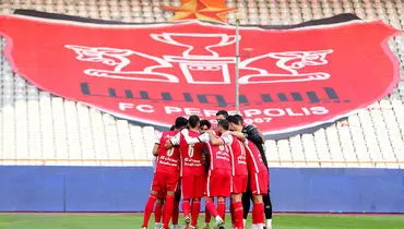 پرسپولیس از خرید جدیدش رونمایی کرد + فیلم / پیام نیازمند رسما سرخ پوش شد