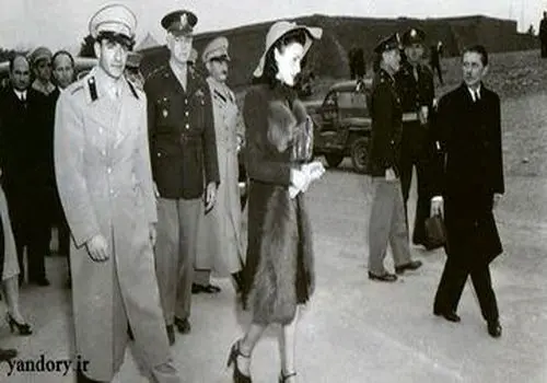 عکسی کمتر دیده شده از محمدرضا پهلوی در خدمت سربازی