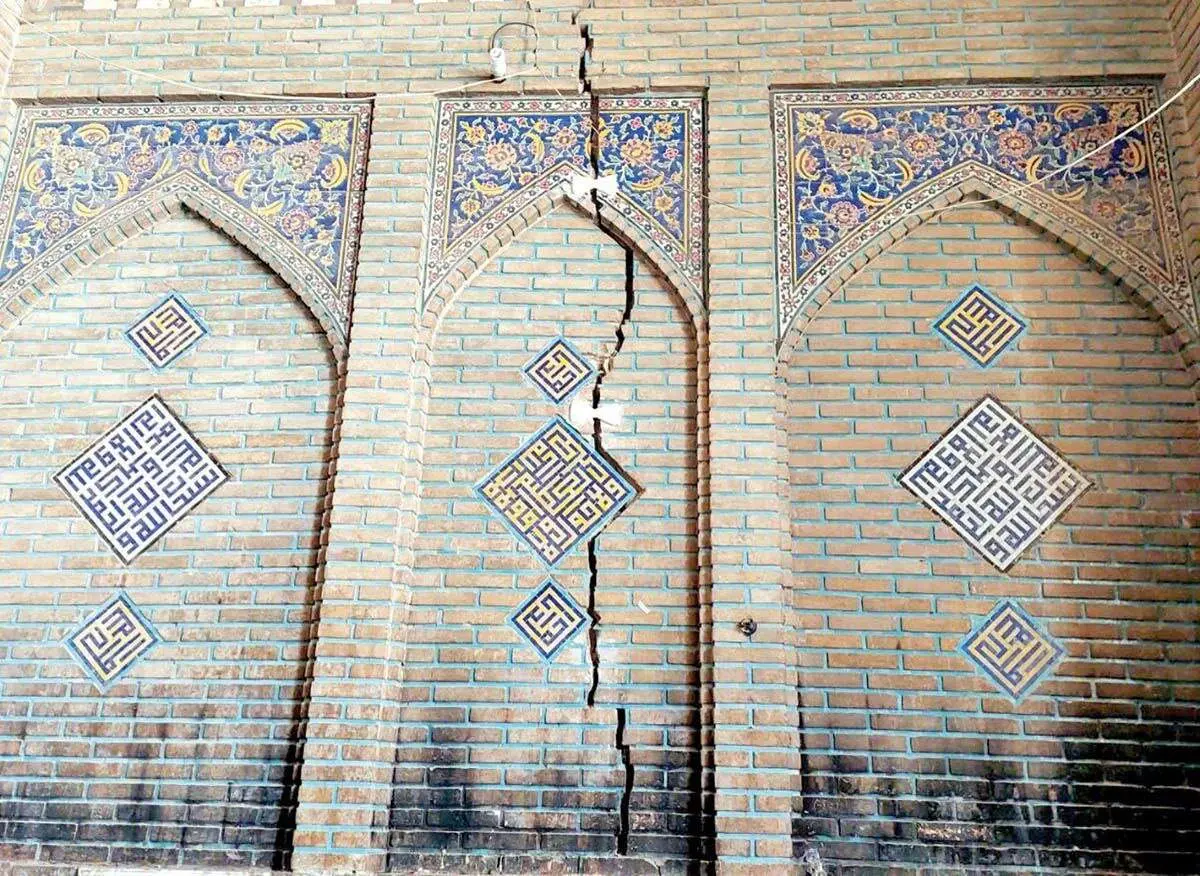 آثار باستانی اصفهان در آستانه تخریب؟+ عکس