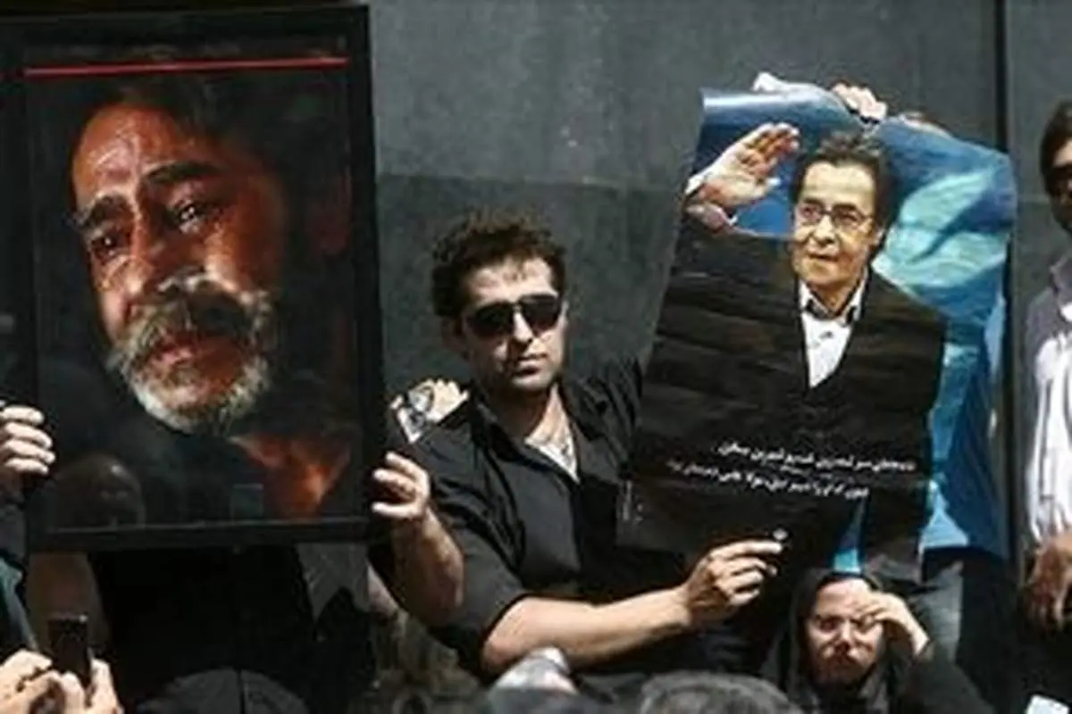 بازنشر یک ویدیوی قدیمی ؛ مراسم تشییع مرحوم خسرو شکیبایی 