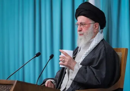 رهبر انقلاب: جمهوری اسلامی مقابل تخریبگران کوتاه نخواهد آمد