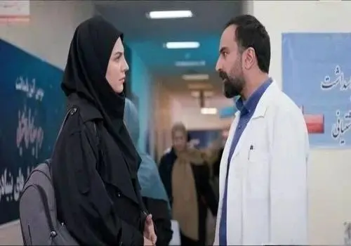 سانسور عجیب دست مریم مومن در صداوسیما/ عکس