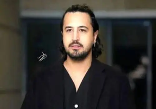 مهرداد صدیقیان به سوگ پدرش نشست