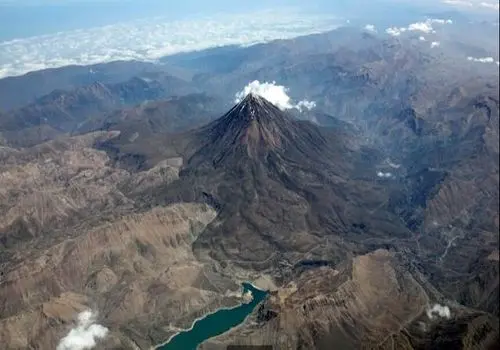 چرا قله دماوند دیگر برف ندارد؟