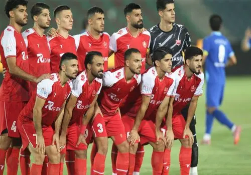 پوستر پرسپولیس برای ذوب‌آهن؛ روایتی از خاطرات مشترک هواداران روی کاغذ+عکس