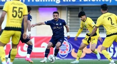 خلاصه بازی سپاهان 1 - گل‌گهر 2 + حواشی و گل ها 