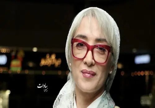 کتِ خاص و عینک قرمز: استایل بی‌نظیر پانته‌آ پناهی‌ها در کانون توجه!