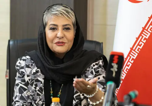 رابعه اسکویی و یادبود مرحوم اکبر عبدی در یک قاب