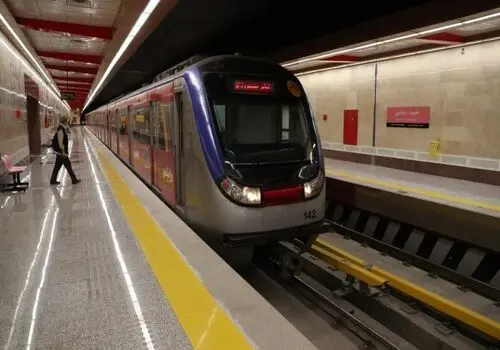 متروی تهران فردا به صورت رایگان به زائران شهدا خدمت رسانی می کند

