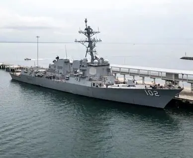پهلو گرفتن ناوگروه ۱۰۳ نیروی دریایی ارتش در کنارک 